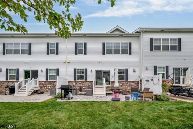 62 Gerhard Pl, Morris Twp., NJ 07960