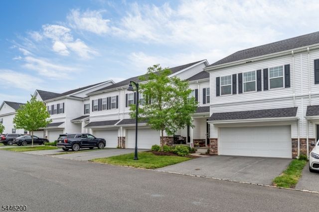 62 Gerhard Pl, Morris Twp., NJ 07960