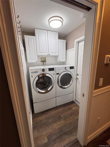 33 Bass Court, Manorville, NY 11949