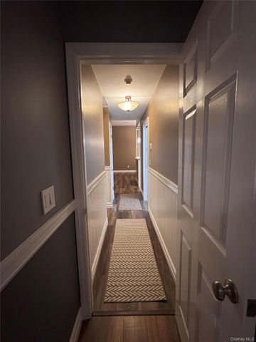 33 Bass Court, Manorville, NY 11949