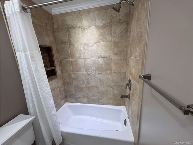 33 Bass Court, Manorville, NY 11949