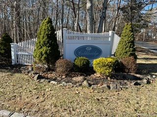 33 Bass Court, Manorville, NY 11949
