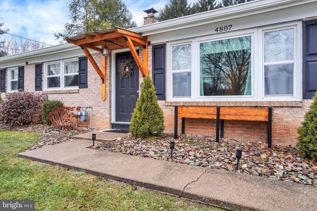 4807 DELBROOK RD, Mechanicsburg, PA 17050