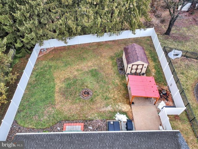 4807 DELBROOK RD, Mechanicsburg, PA 17050