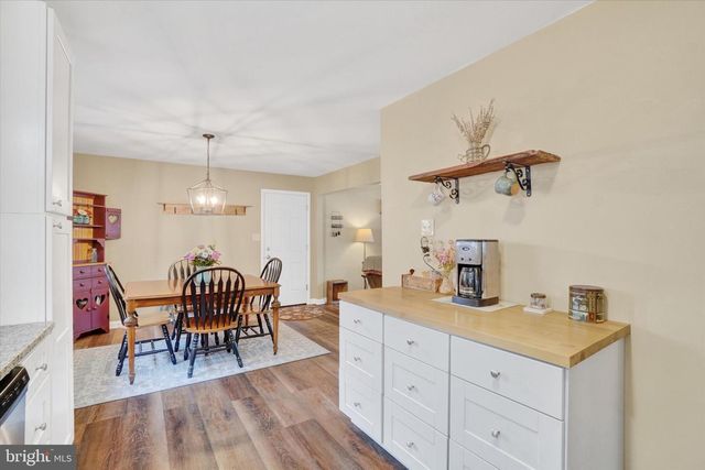 4807 DELBROOK RD, Mechanicsburg, PA 17050