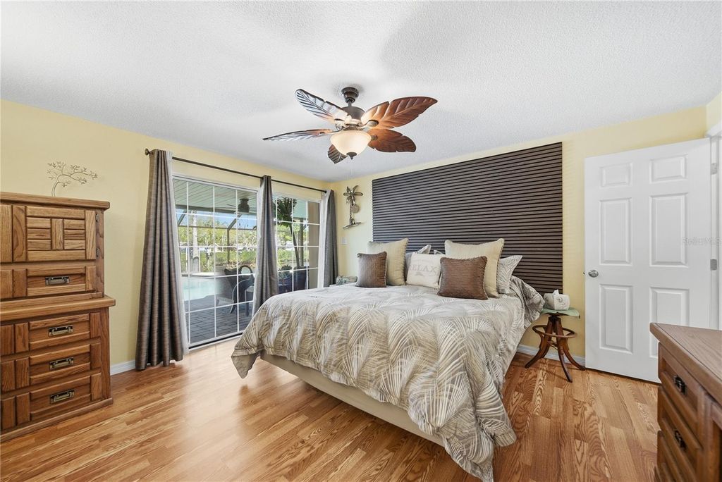 Image 13 of property listing at 2138 EGRET DRIVE, Clearwater, FL 33764