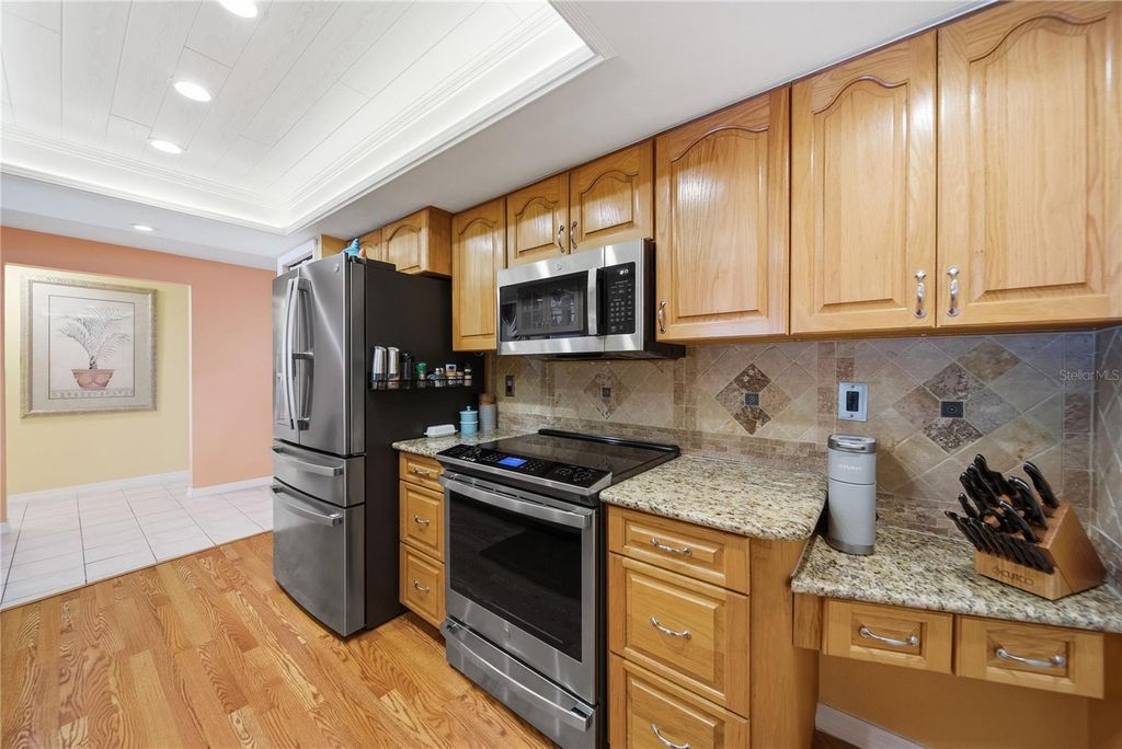 Image 22 of property listing at 2138 EGRET DRIVE, Clearwater, FL 33764