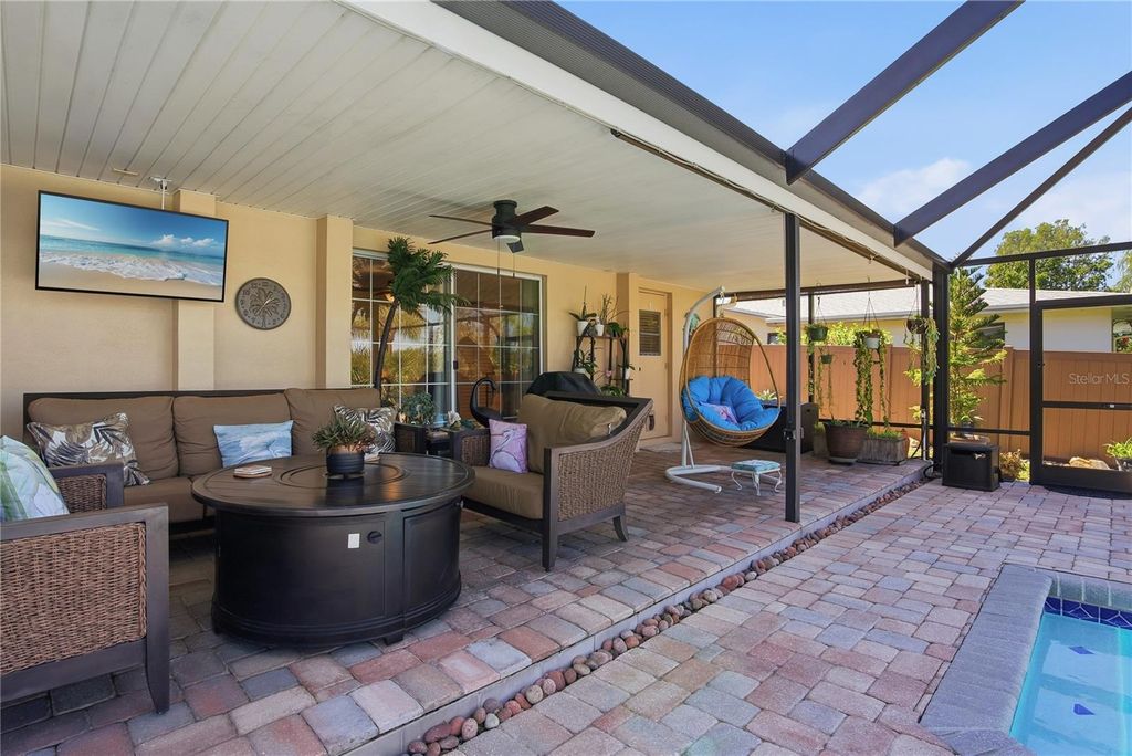 Image 31 of property listing at 2138 EGRET DRIVE, Clearwater, FL 33764