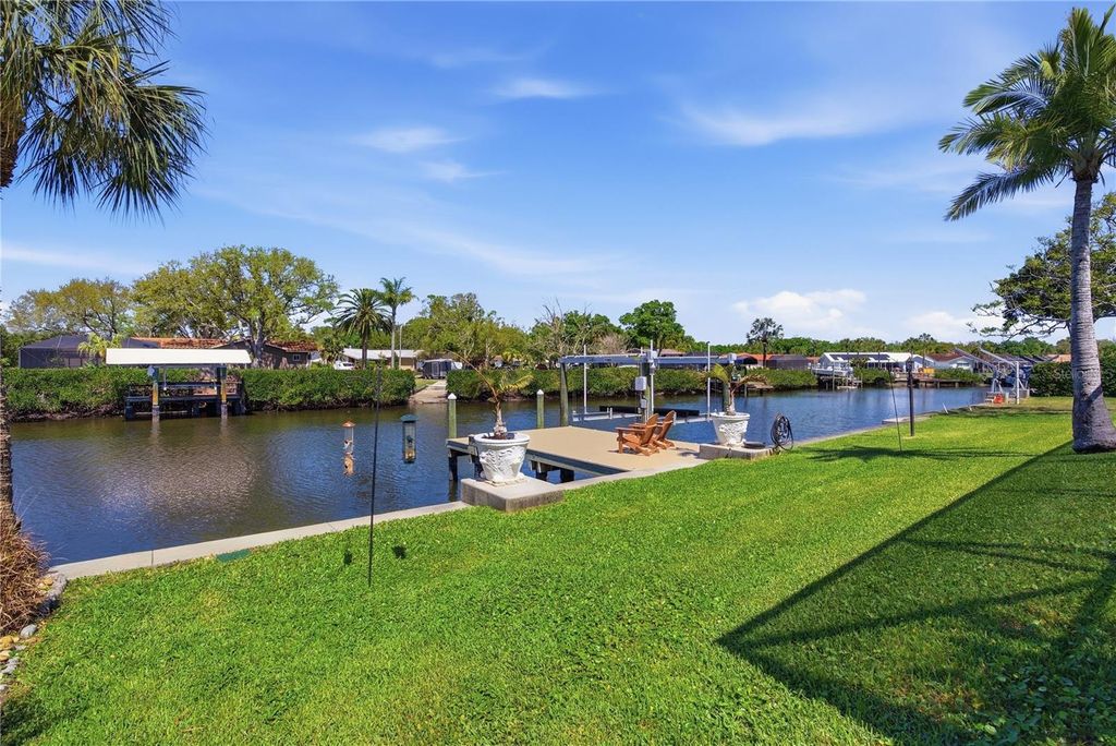 Image 43 of property listing at 2138 EGRET DRIVE, Clearwater, FL 33764