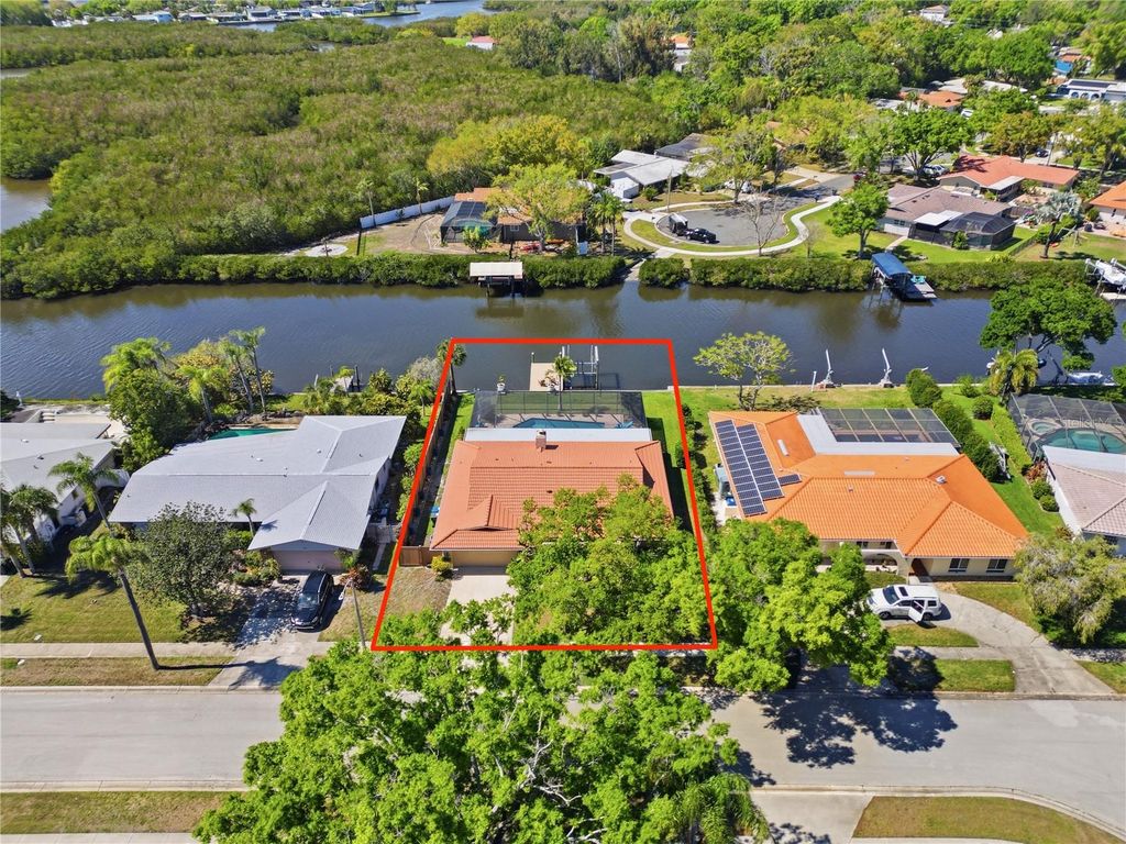 Image 45 of property listing at 2138 EGRET DRIVE, Clearwater, FL 33764