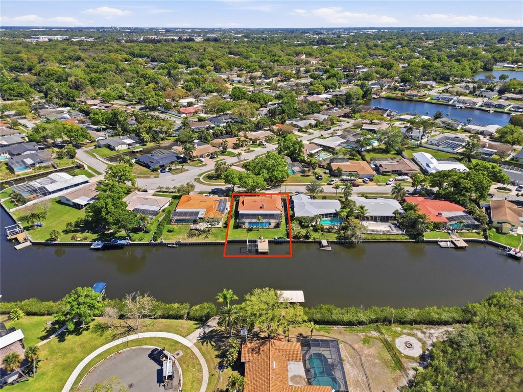 Image 47 of property listing at 2138 EGRET DRIVE, Clearwater, FL 33764