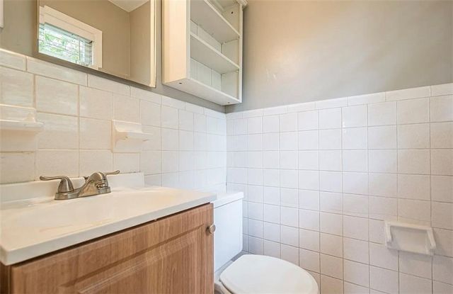 960 Old Canton Road, Marietta, GA 30068