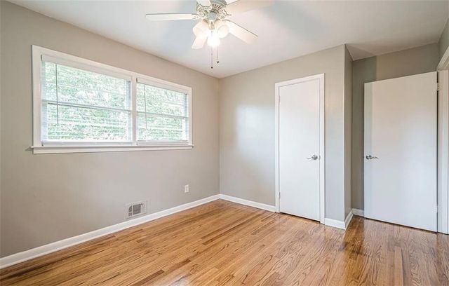 960 Old Canton Road, Marietta, GA 30068