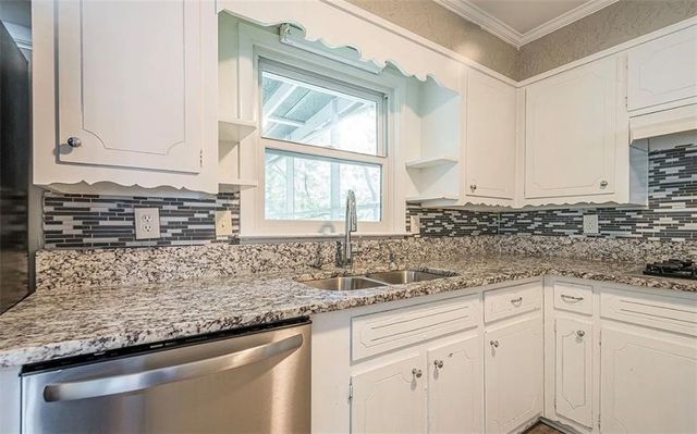 960 Old Canton Road, Marietta, GA 30068