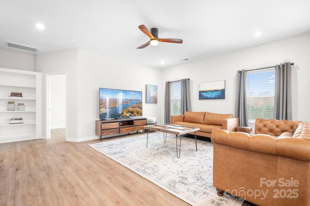 12928 Aberdeen Park Drive, Huntersville, NC 28078