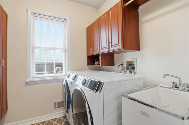 105 Fiddlers, Penfield, NY 14526