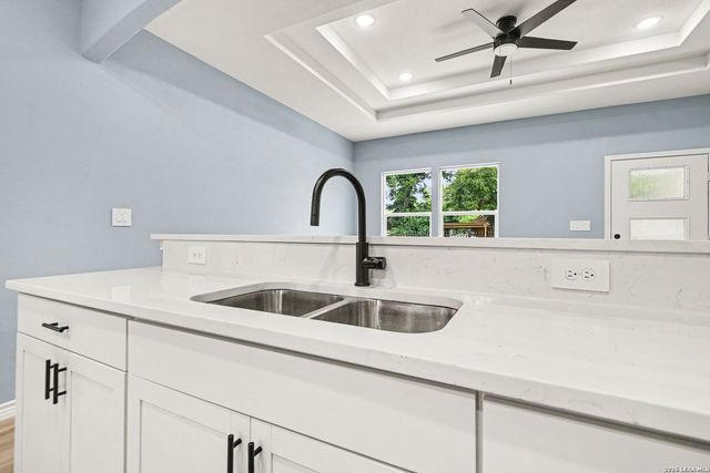 2131 Athel, San Antonio, TX 78237