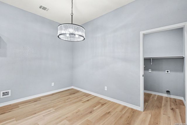2131 Athel, San Antonio, TX 78237