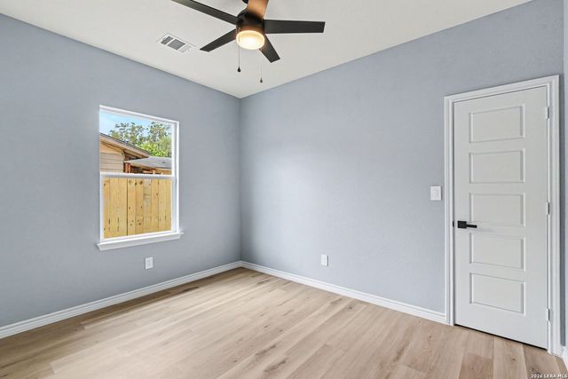 2131 Athel, San Antonio, TX 78237