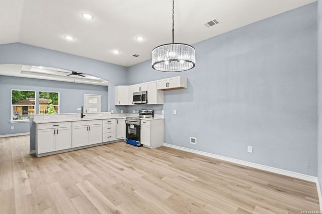 2131 Athel, San Antonio, TX 78237