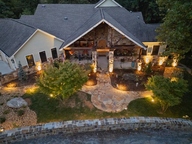 125 Fleetwood Drive, Lookout Mountain, TN 37350