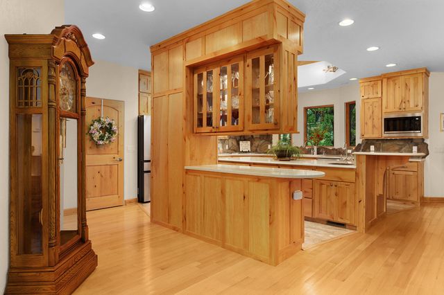125 Fleetwood Drive, Lookout Mountain, TN 37350