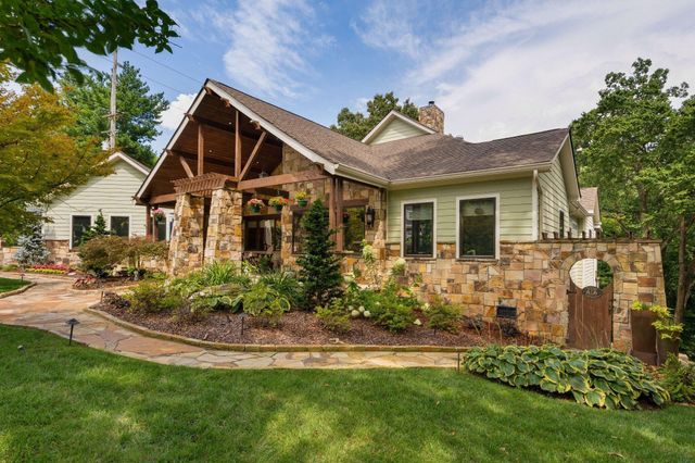 125 Fleetwood Drive, Lookout Mountain, TN 37350