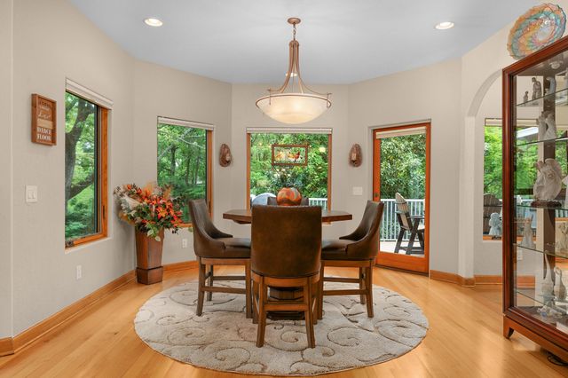 125 Fleetwood Drive, Lookout Mountain, TN 37350