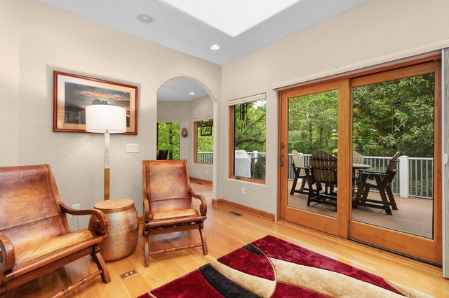 125 Fleetwood Drive, Lookout Mountain, TN 37350