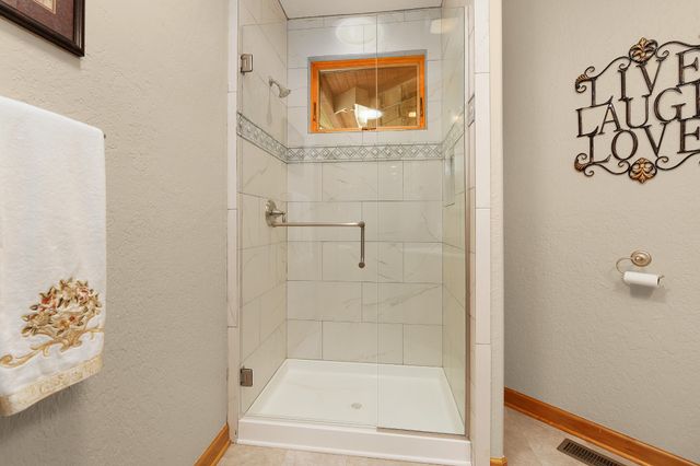 125 Fleetwood Drive, Lookout Mountain, TN 37350
