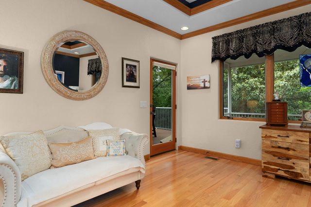 125 Fleetwood Drive, Lookout Mountain, TN 37350