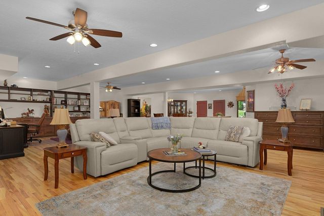 125 Fleetwood Drive, Lookout Mountain, TN 37350