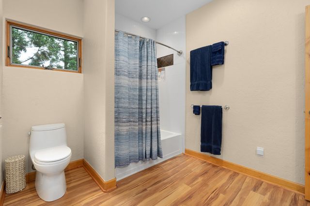 125 Fleetwood Drive, Lookout Mountain, TN 37350