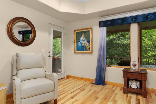 125 Fleetwood Drive, Lookout Mountain, TN 37350