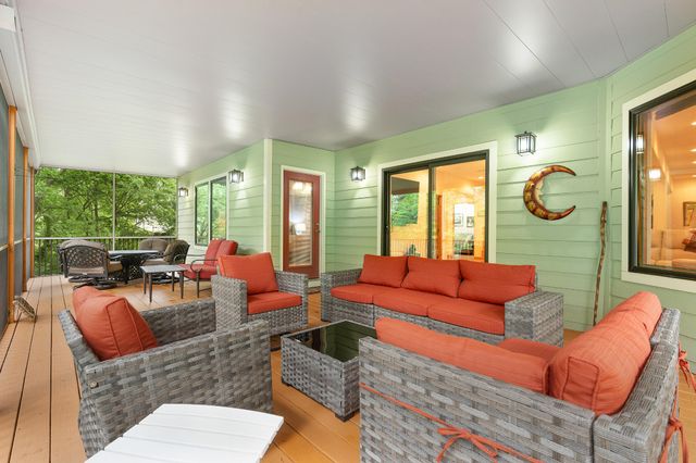 125 Fleetwood Drive, Lookout Mountain, TN 37350