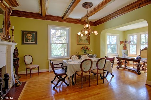 44 Manor Dr, Bernards Twp., NJ 07920