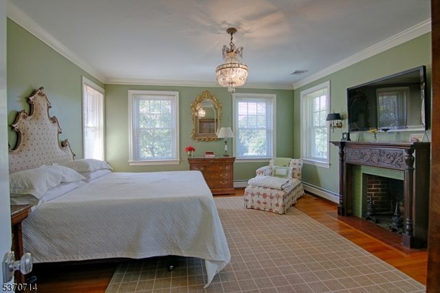44 Manor Dr, Bernards Twp., NJ 07920