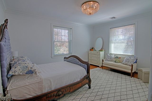 44 Manor Dr, Bernards Twp., NJ 07920