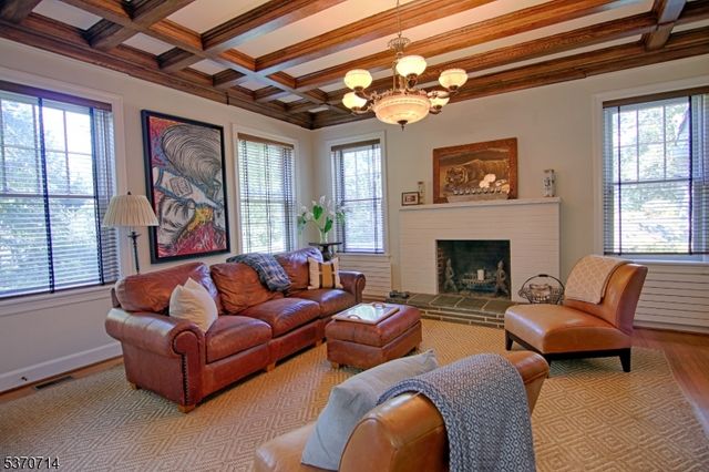 44 Manor Dr, Bernards Twp., NJ 07920