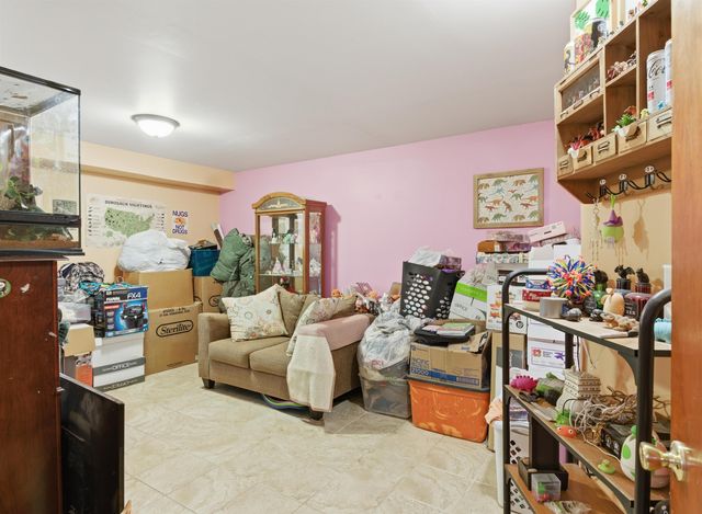 500 Deerfield Cir, Valley Center, KS 67147