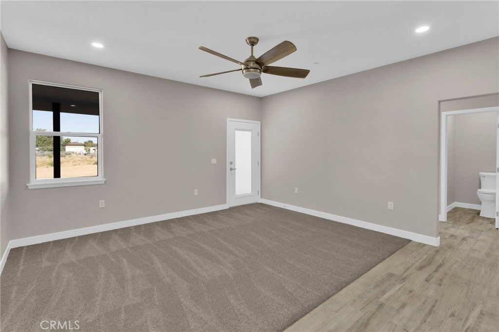 Image 17 of property listing at 13710 Iroquois Road, Apple Valley, CA 92307