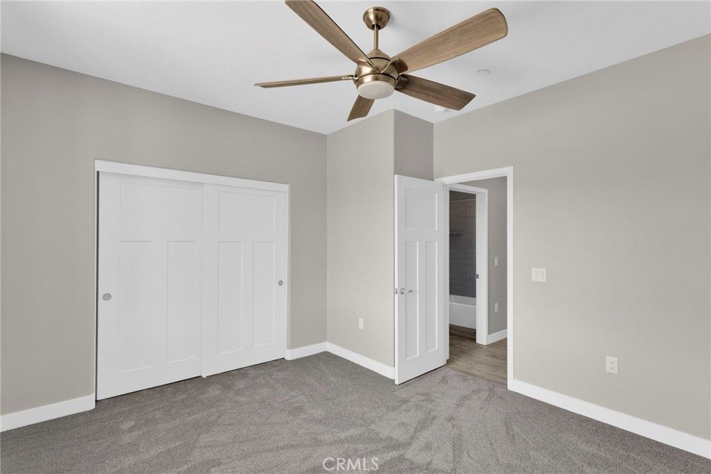 Image 35 of property listing at 13710 Iroquois Road, Apple Valley, CA 92307