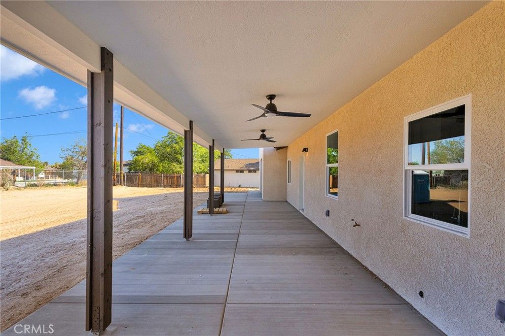 Image 42 of property listing at 13710 Iroquois Road, Apple Valley, CA 92307