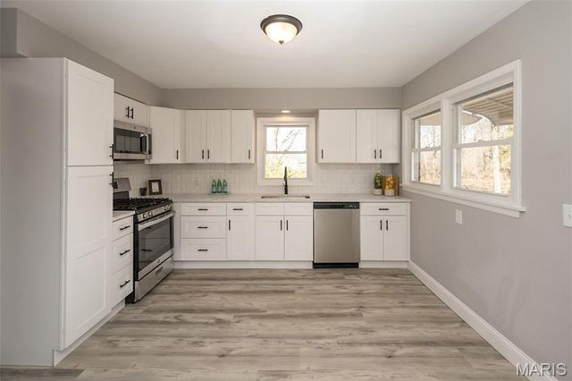 10081 Thorpe Avenue, St Louis, MO 63114