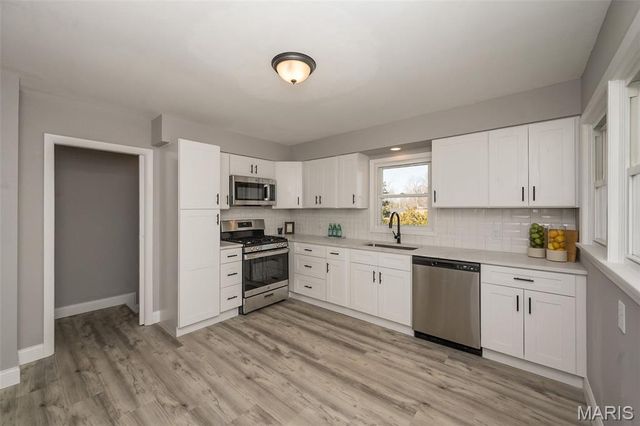 10081 Thorpe Avenue, St Louis, MO 63114