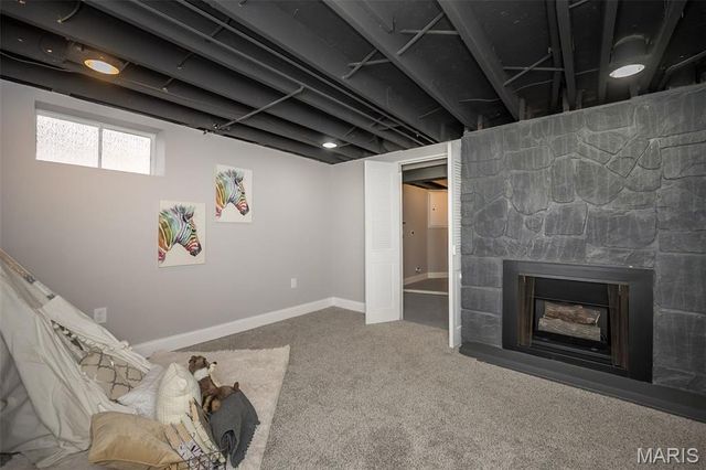 10081 Thorpe Avenue, St Louis, MO 63114