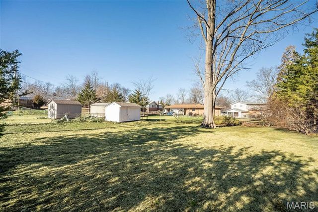 10081 Thorpe Avenue, St Louis, MO 63114