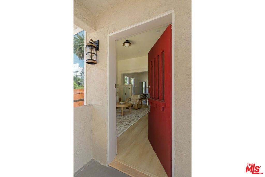 Image 4 of property listing at 560 N Westlake Avenue, Los Angeles, CA 90026