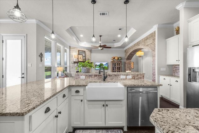 116 Rasha Drive, Azle, TX 76020