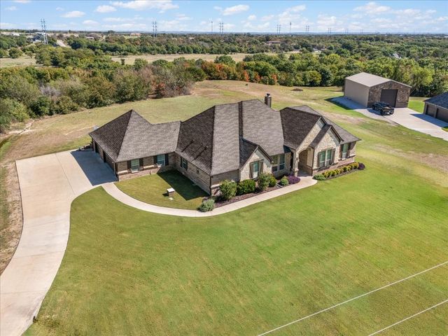 116 Rasha Drive, Azle, TX 76020